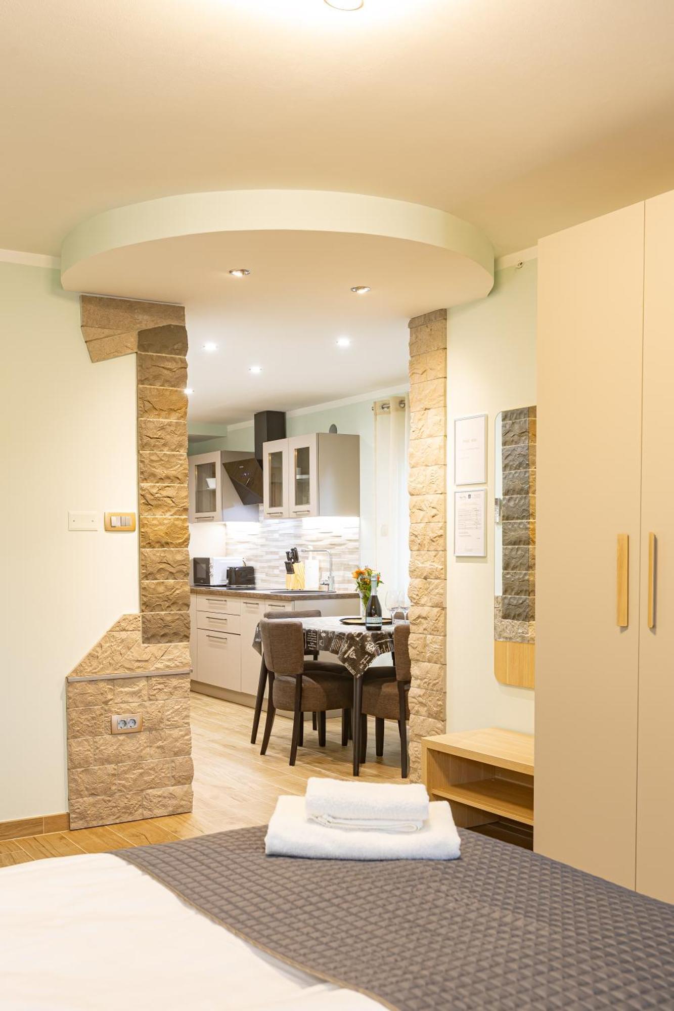 בפורטורוז Adriatic Bay Apartments מראה חיצוני תמונה